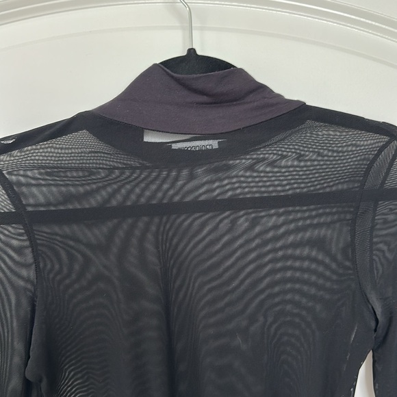 Elegant Black Mesh Long Sleeve body suite with snaps only wore - Picture 3 of 7